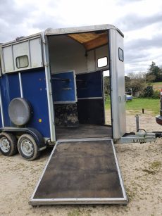 Van Ifor Williams 2 G P