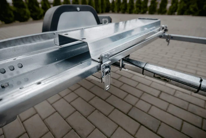 fre_pm_Remorque-moto-Unitrailer-Rider-1-5388_17 fre_pm_Remorque-moto-Unitrailer-Rider-1-5388_17